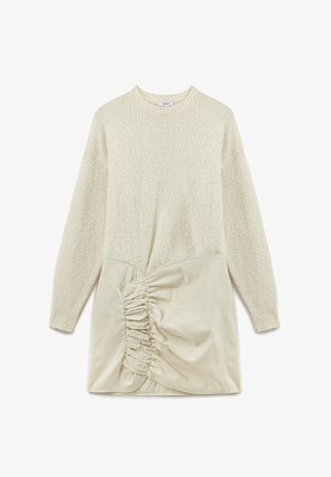 Lange mouwen, crème-kleurige sweater-jurk met een getextureerde gebreide top en een gladde stoffen rok met ruches aan de taille.