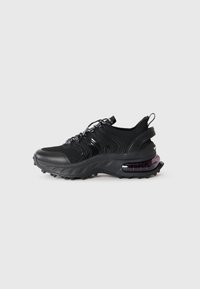 Selected, black