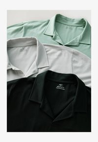 Ausgewählt, black   grey   sage