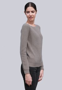 JL De La Tour Pullover - taupe