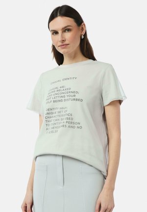 - T-shirt z nadrukiem