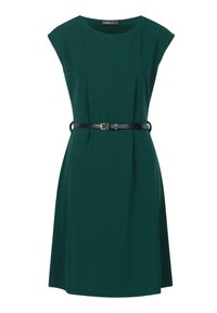 Grünes Kleid mit kurzen Kappärmeln, einem runden Ausschnitt und einem schwarzen Gürtel mit einer metallischen Schnalle in der Taille. Hergestellt aus glattem Stoff.