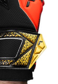 Reusch - ATTRAKT FREEGEL - Goalkeeping gloves - blck gold firy red Thumbnail Image 1