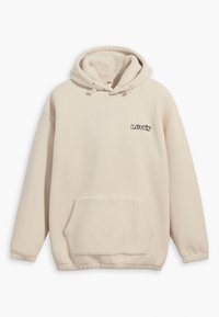 Kremowy polarowy hoodie z przednią kieszenią, regulowanym kapturem ze sznurkiem i czarnym haftowanym logo Levi's na piersi. Miękka tekstura.