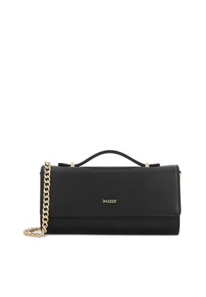 Sac à main rectangulaire noir avec petite poignée supérieure, bandoulière chaîne dorée et logo doré "kazar" sur le rabat avant.