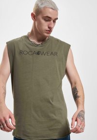 Rocawear NEXTONE TANK - Tops - olive