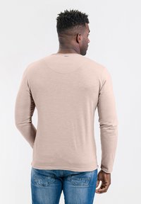 Key Largo MLS GINGER BUTTON - Langarmshirt - sand