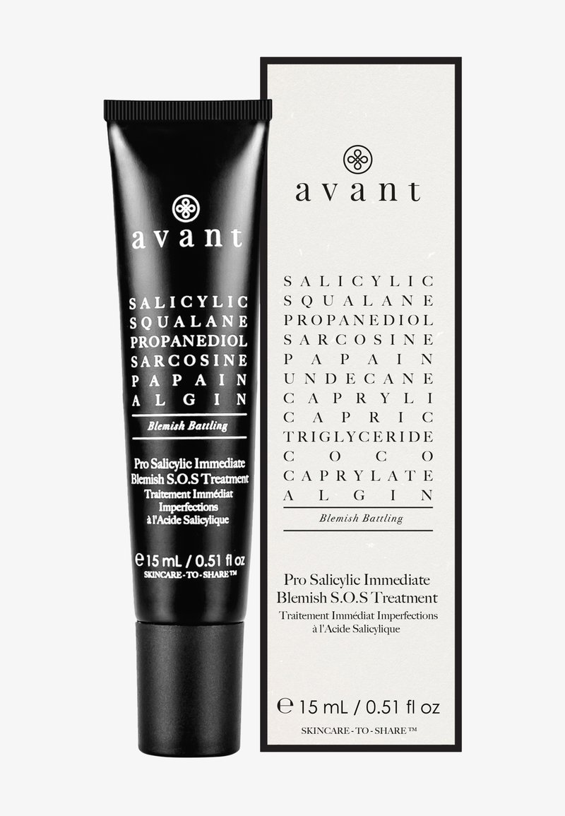 Czarna tuba i białe opakowanie kremu Avant Pro Salicylic Immediate Blemish S.O.S Treatment, 15 ml, z kluczowymi składnikami wymienionymi pionowo.
