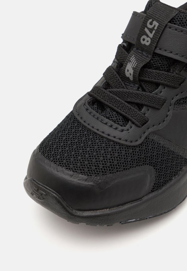 578 UNISEX – Laufschuh Straße