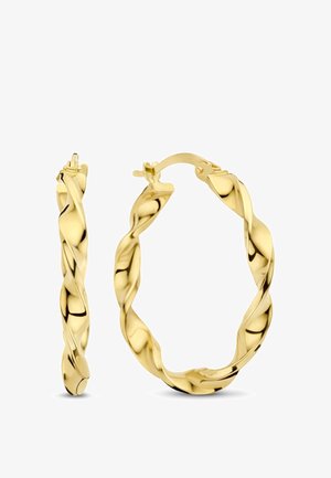 Gouden hoepeloorbellen met een gedraaide design; gladde textuur, glanzende afwerking en een stevige sluiting. Elke oorbel heeft een ronde vorm.