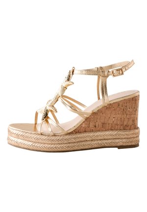 Next, REGULAR FIT - FOREVER COMFORT STARFISH CHARM WEDGES  . - Espadrillot - gold