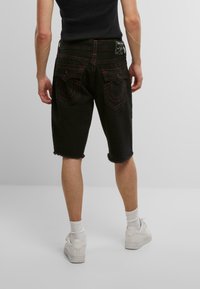 Thumbnail Image 3