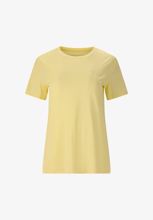 T-shirt jaune pâle à manches courtes et col rond, avec un logo discret sur le côté gauche de la poitrine, présenté sur fond blanc.