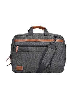 Malette en tissu gris avec des accents en cuir marron, des poignées supérieures, une poche zippée à l'avant et une bandoulière réglable rembourrée.