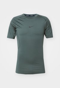 Selecionado, vintage green/black