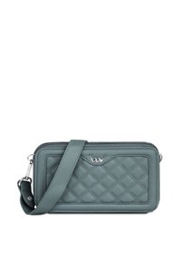 Prošívaná tyrkysová kožená peněženka se zipovým uzavřením, s logem na přední straně a odnímatelným popruhem. Disponuje hladkou texturou a kompaktním obdélníkovým tvarem.