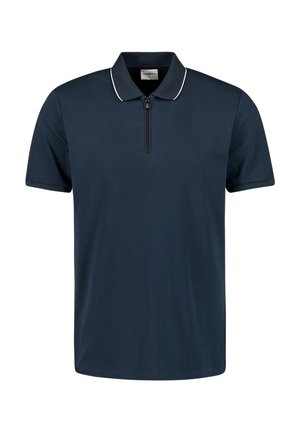 Marineblauwe polo gemaakt van een katoenmix, met een ritskraag, korte mouwen en witte afwerking langs de kraag en de knoopsluiting.