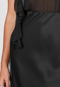 Next TAILORED - Maxinederdele - black