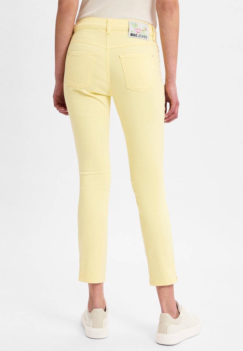 MAC Jeans DREAM SUMMER WONDERLIGHT Slim fit jeans gelb/yellow