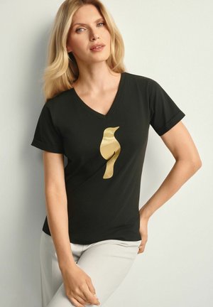 - T-shirt z nadrukiem