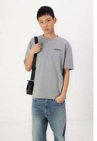 Abercrombie & Fitch Baggy Jean - Džínsy baggy - lagoon blue