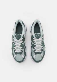 Nike Sportswear AL8 - Sneakers basse - vintage green/spring green/carbon green/white/light silver/platinum tint