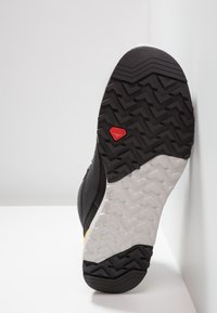 Salomon Botas para la nieve - black