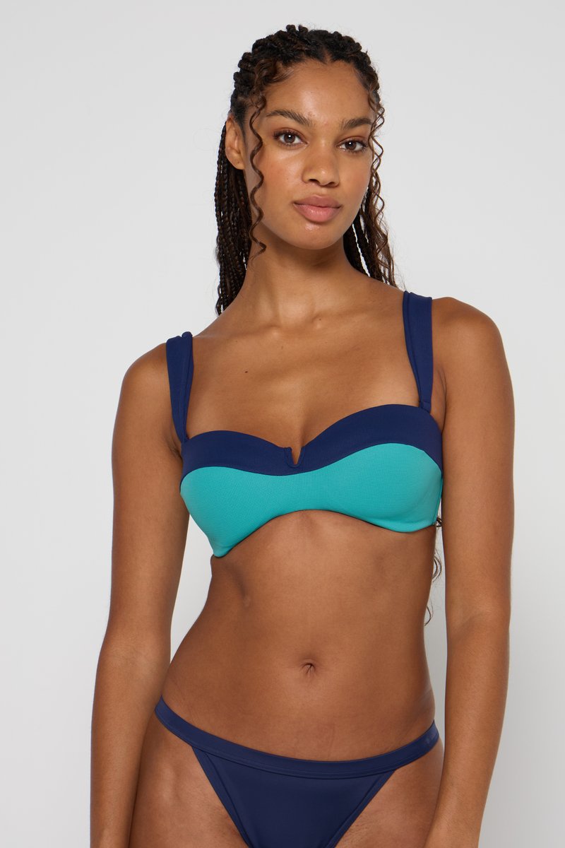 Triumph Bikinitop donkerblauw Triumph Bikinitop donkerblauw