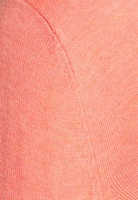 TOM TAILOR BASIC V-NECK - Pulover - strong peach melange