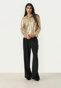 Part Two MABELLE - Paitapusero - gold