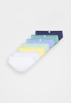 Pack de siete bragas de algodón en colores variados: blanco, amarillo, verde claro, menta, azul claro, azul oscuro, con encaje en la cintura.