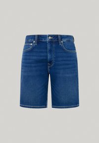 Pantalones cortos de mezclilla en azul oscuro, con un diseño clásico de cinco bolsillos, cierre frontal con botón y un sutil desgastado en la tela.