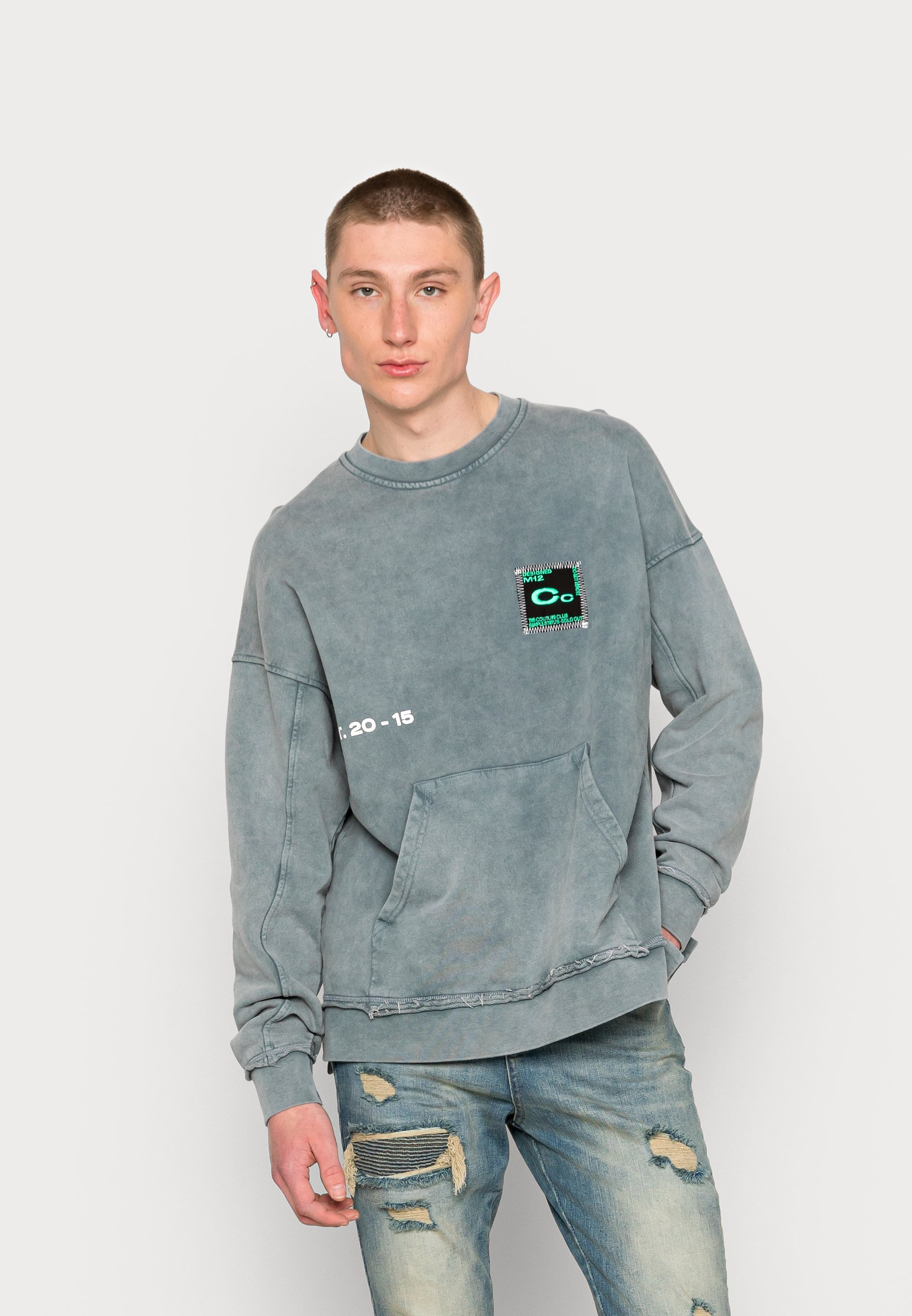 Blurred Back Print Relaxed Crew - Acid Wash - L | The Couture Club