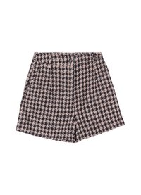 Shorts à carreaux en noir et rose pâle, présentant une taille ajustée, une fermeture à bouton à l'avant et une coupe élégante aux lignes épurées.