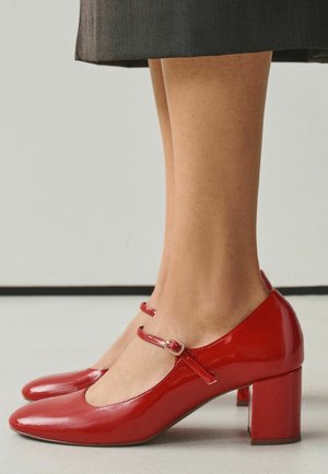 Next, FOREVER COMFORT® ROUND TOE MARY JANE BLOCK HEELS - Classic heels - red