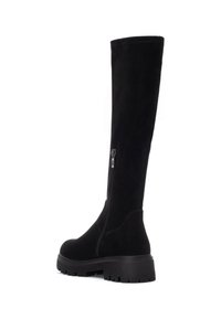 Stivali neri in suede al ginocchio con suola in gomma nera spessa, dotati di cerniera laterale e texture liscia.