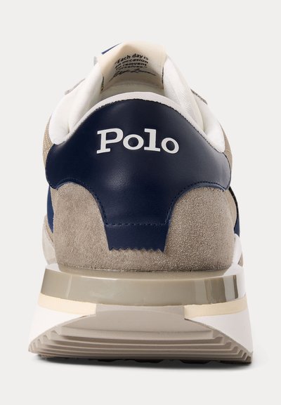 Polo Ralph Lauren TRAIN 89 SUEDE-PANELED SNEAKER UNISEX - Treniņu apavi - earth grey/ecru/spring navy