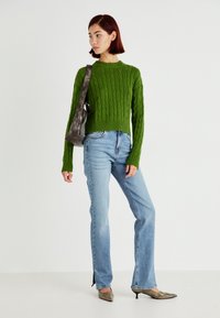 ONLY ONLBILLIE SLIT STRAIGHT - Slim fit jeans - light medium blue denim