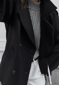 NA-KD Cappotto corto - black
