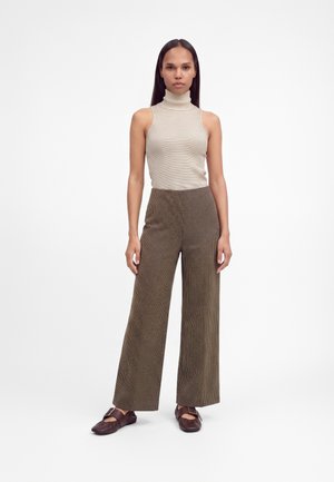 ONLY Petite, ONLAZURA PANT - Панталони - white pepper