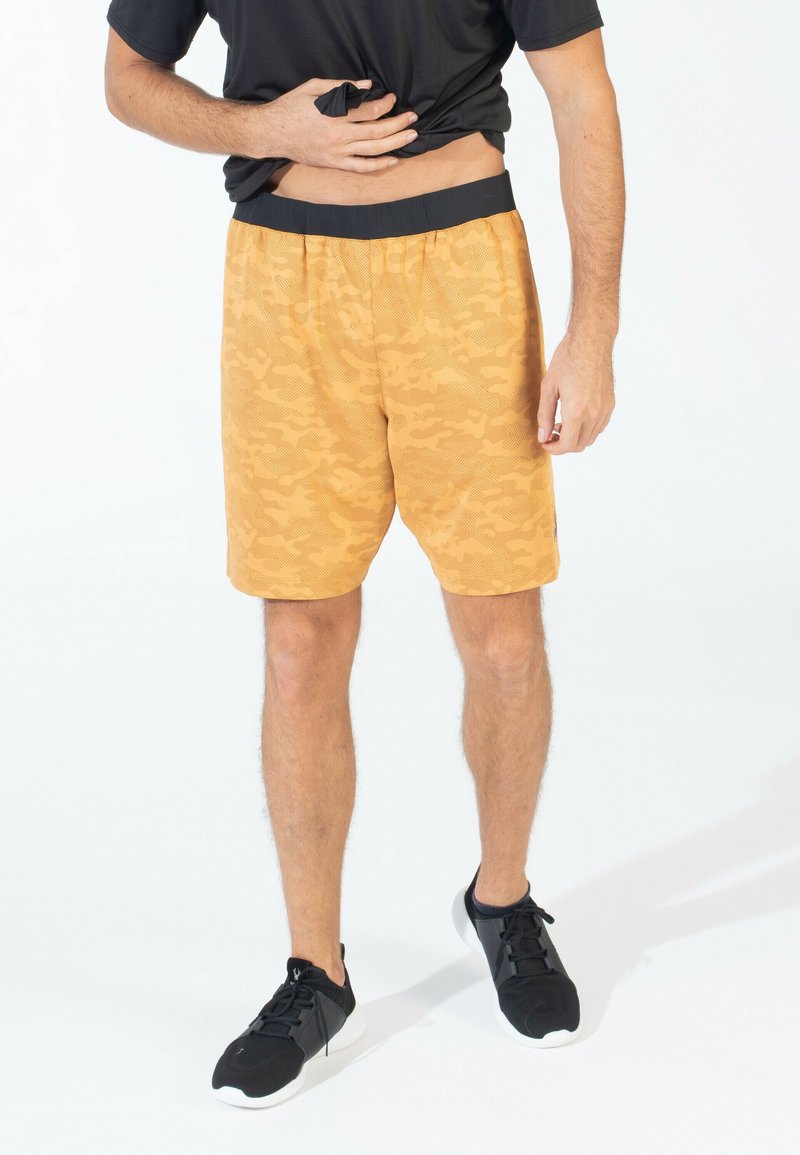 Spyder CAMOUFLAGE - Pantalón corto de deporte - gold