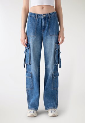 - Jeansy Relaxed Fit