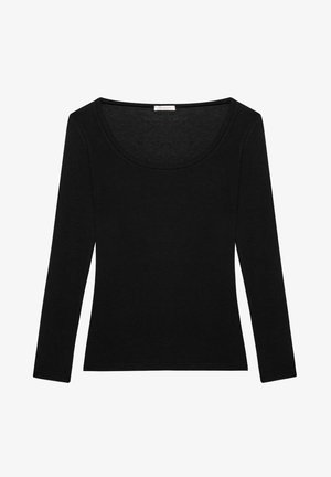 Maglietta nera a maniche lunghe realizzata in tessuto elastico, con scollo rotondo e design aderente, texture liscia senza motivi visibili.