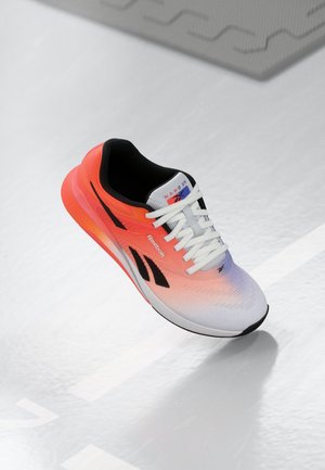 NANO X5 - Pantofi training - footwear white/flash orange/royal purple