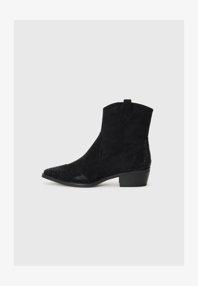 Marco Tozzi Cowboy/biker ankle boot - black