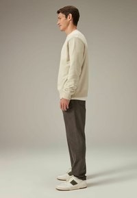 Next REGULAR FIT OVERDYED - Jean droit - brown dark