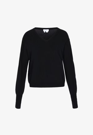 Czarny sweter z dekoltem w serek, wykonany z miękkiego dzianinowego materiału, z długimi rękawami i luźnym krojem. Prosty design bez wzorów i ozdób.