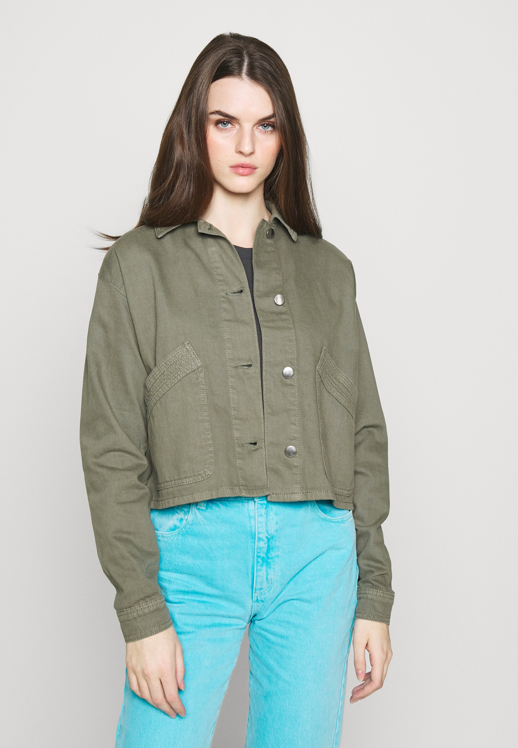 Miss Selfridge OVERSIZE POCKET SHACKET TRIAL Jeansjacka Miss Selfridge OVERSIZE POCKET SHACKET TRIAL Jeansjacka