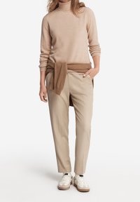 Falconeri Sweter