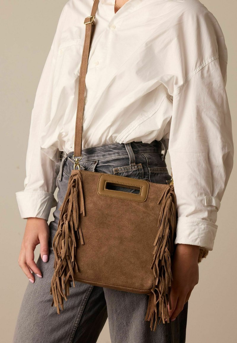 Manfield MIT FRANSEN - Borsa a tracolla - taupe